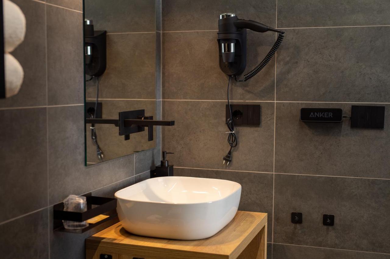 בארי Contemporaneamente 147 - Modern & Comfort Rooms מראה חיצוני תמונה