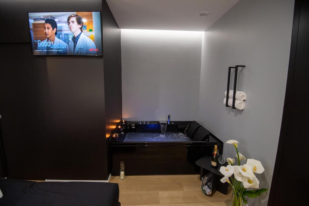 בארי Contemporaneamente 147 - Modern & Comfort Rooms מראה חיצוני תמונה