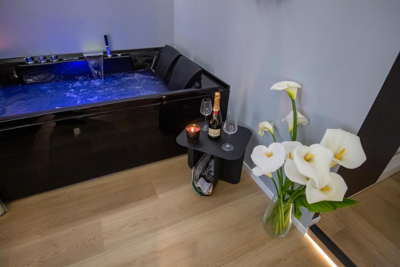 בארי Contemporaneamente 147 - Modern & Comfort Rooms מראה חיצוני תמונה